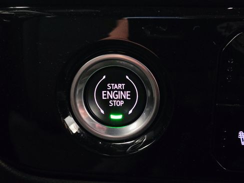 Used 2023 GMC Sierra 1500 Elevation AWD/4WD image 34