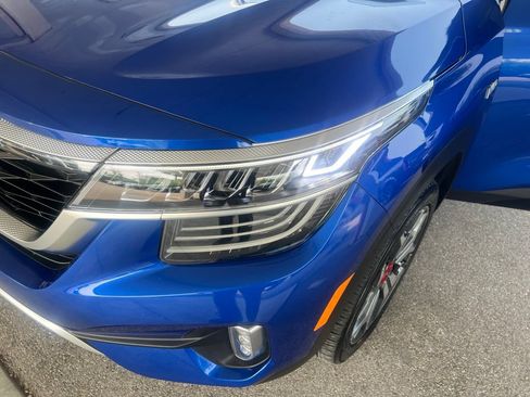Certified 2023 Kia Seltos SX w/ SX Sunroof Package AWD/4WD image 30