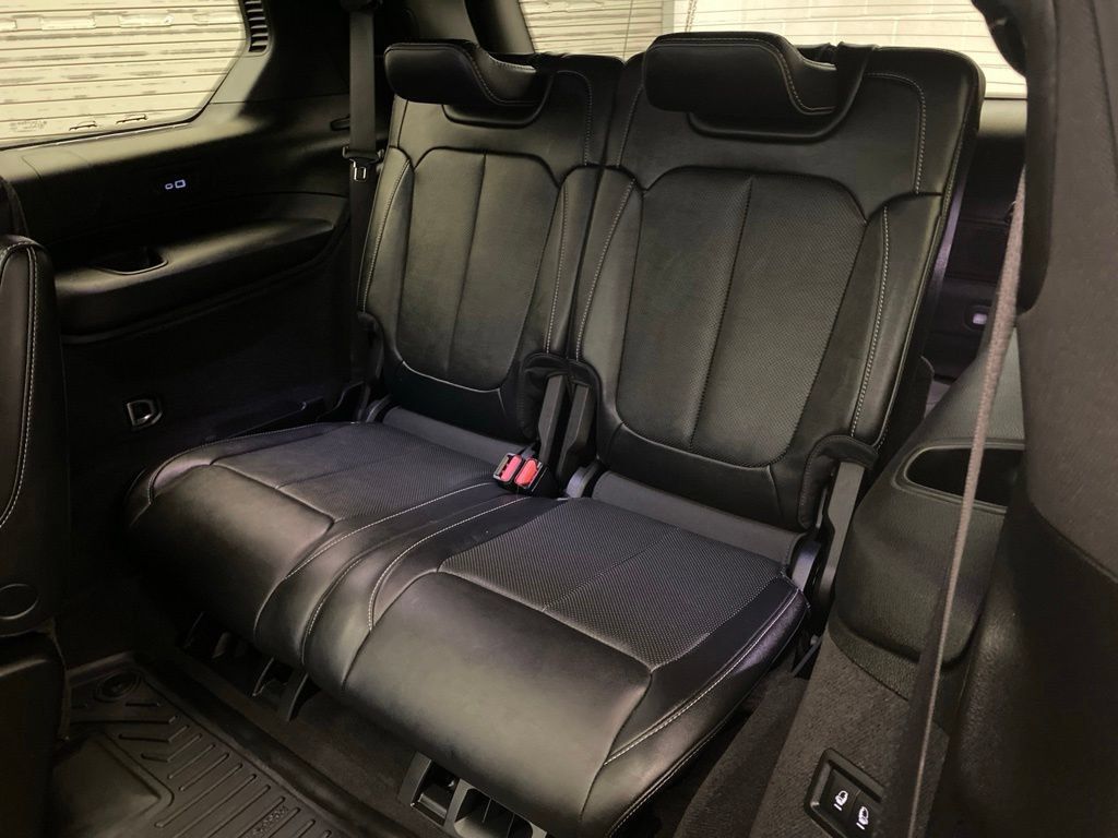 Used 2022 Jeep Grand Cherokee L Overland w/ Luxury Tech Group IV RWD image 25