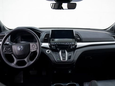 Used 2024 Honda Odyssey Sport image 11