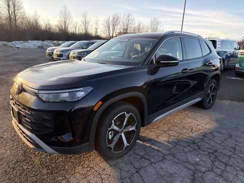 New 2026 Volkswagen Tiguan SE image 4