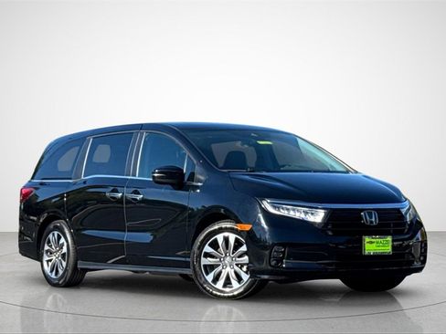 Used 2024 Honda Odyssey EX-L image 2