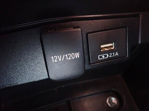 Used 2021 Toyota Corolla LE FWD image 19