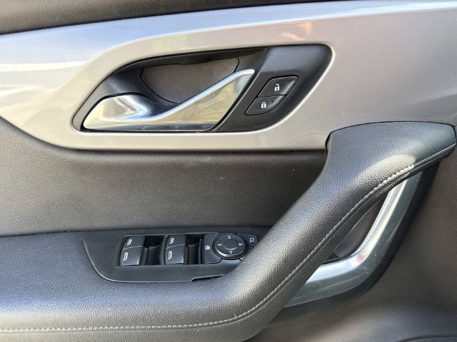 Used 2021 Chevrolet Blazer LT FWD image 25