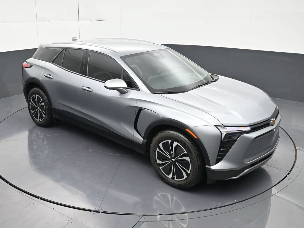 Used 2024 Chevrolet Blazer EV LT AWD/4WD image 21