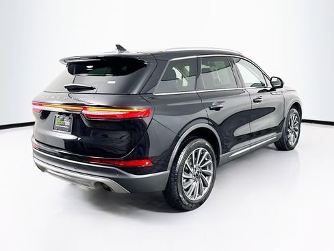 Used 2024 Lincoln Corsair Reserve image 9