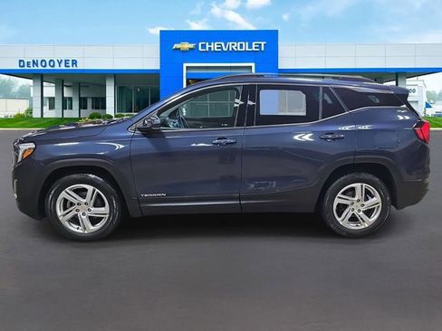 Used 2018 GMC Terrain SLE w/ Driver Convenience Package image 12