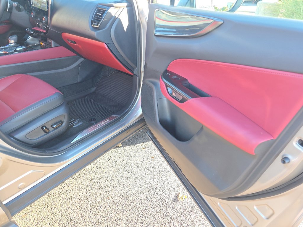 Used 2025 Lexus NX 350 AWD w/ Accessory Package (2T) image 9