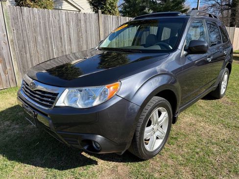 Used 2010 Subaru Forester 2.5X Limited image 1