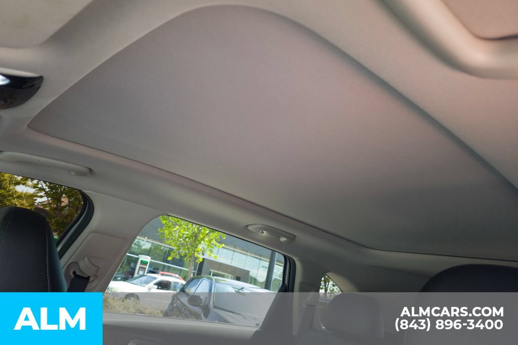 Used 2023 Kia Sorento S w/ Panoramic Sunroof Package AWD/4WD image 16
