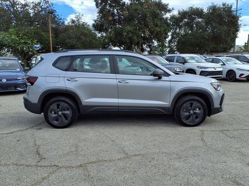 Certified 2025 Volkswagen Taos S image 4