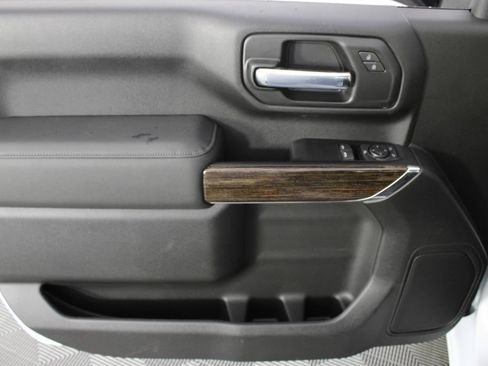 New 2026 GMC Sierra 3500 SLE w/ SLE Convenience Package AWD/4WD image 9