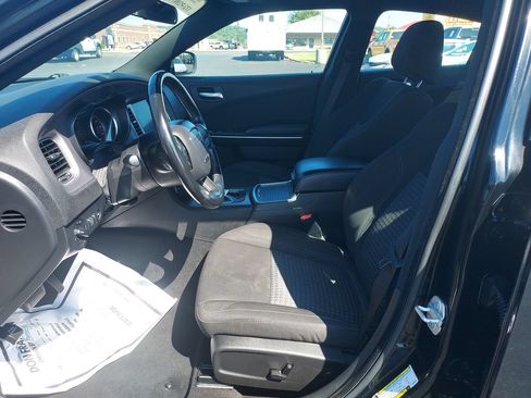 Used 2023 Dodge Charger SXT w/ Cold Weather Package RWD image 13