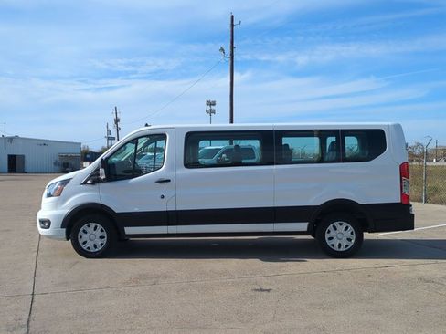 Used 2023 Ford Transit 350 XLT image 9