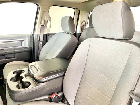 Used 2024 RAM 1500 Classic SLT AWD/4WD image 14