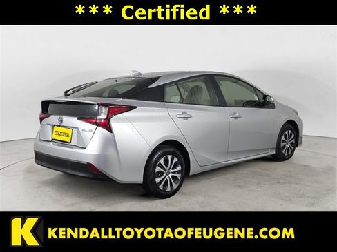 Certified 2022 Toyota Prius LE image 5