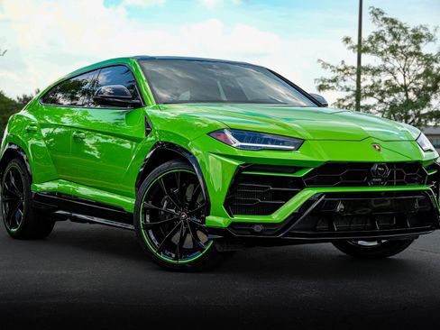 Used 2021 Lamborghini Urus AWD/4WD image 2