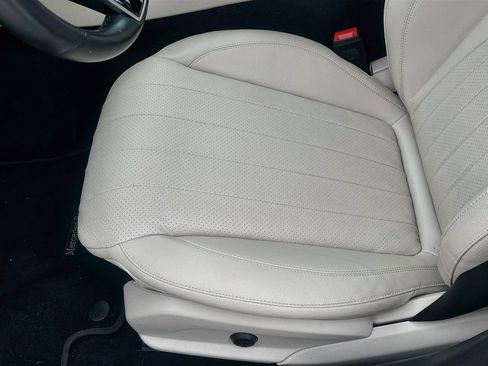 Used 2022 Mercedes-Benz E 350 Sedan image 20