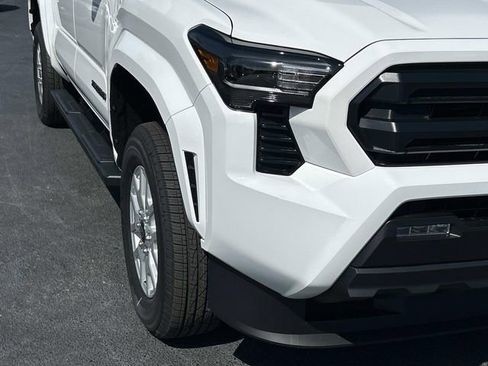 New 2026 Toyota Tacoma SR5 AWD/4WD image 10