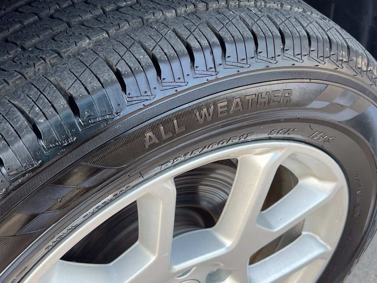 Used 2023 Jeep Renegade Latitude AWD/4WD image 26