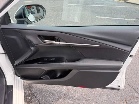 Used 2025 Toyota Camry LE FWD image 25