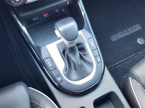 Certified 2022 Kia Forte GT-Line w/ GT-Line Premium Package image 20