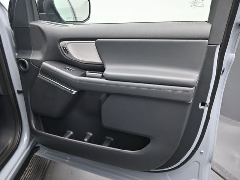 New 2026 Ford Expedition Active RWD image 7