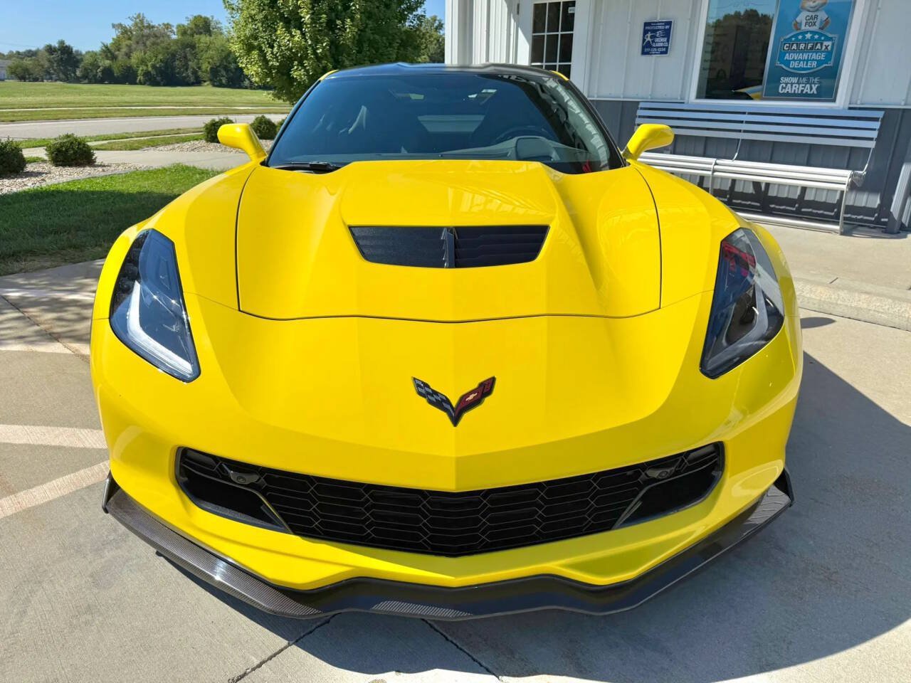 Used 2018 Chevrolet Corvette Z06 RWD image 3