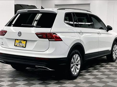 Used 2020 Volkswagen Tiguan S image 12