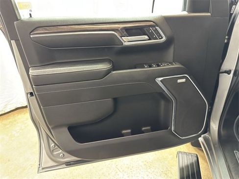 Certified 2024 Chevrolet Silverado 1500 LTZ w/ LTZ Premium Package image 23