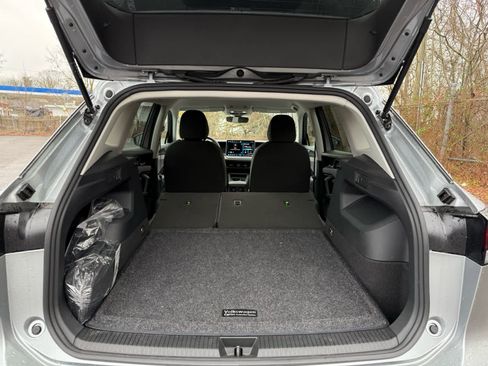 Certified 2025 Volkswagen Tiguan S image 14