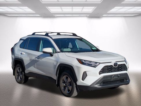 Certified 2022 Toyota RAV4 XLE image 1