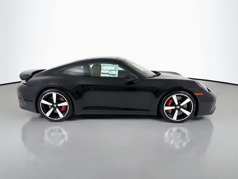 New 2026 Porsche 911 Carrera 4S image 21