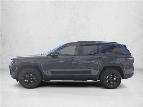 New 2026 Jeep Grand Cherokee Altitude AWD/4WD image 5