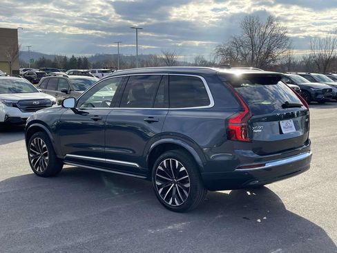 Used 2025 Volvo XC90 B5 Plus image 27