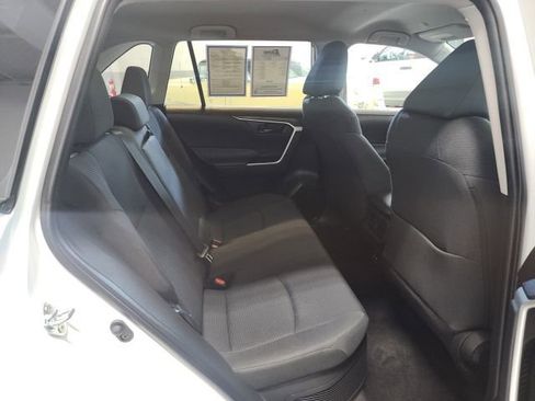 Used 2025 Toyota RAV4 LE AWD/4WD image 14