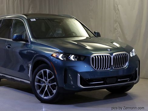 New 2026 BMW X5 xDrive50e w/ Executive Package image 2