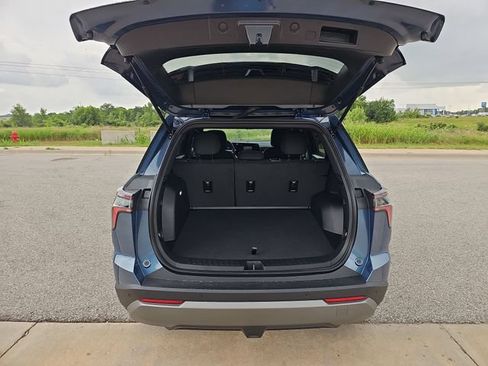 New 2026 Chevrolet Equinox LT w/ Safety and Technology Package AWD/4WD image 26