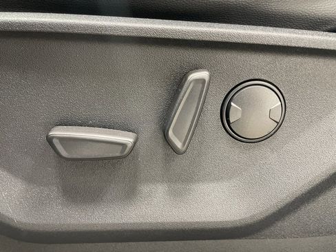 Used 2022 Ford F150 XLT w/ Equipment Group 302A High image 25