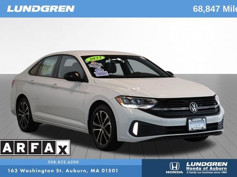 Used 2023 Volkswagen Jetta Sport FWD image 1