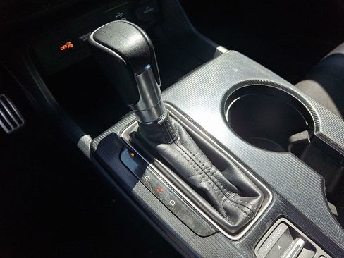 Used 2023 Honda Civic Sport image 15