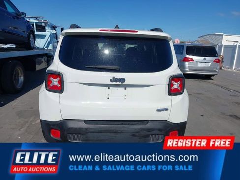 Used 2015 Jeep Renegade Latitude image 31