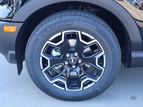 New 2026 Ford Bronco Sport Outer Banks AWD/4WD image 17