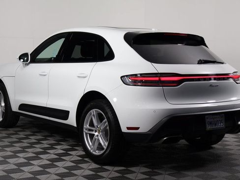 Used 2024 Porsche Macan AWD/4WD image 6