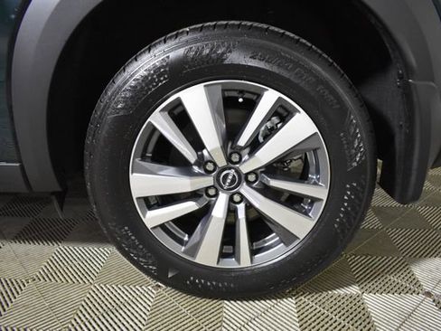 Certified 2024 Nissan Pathfinder SL w/ Black Appearance Package image 47