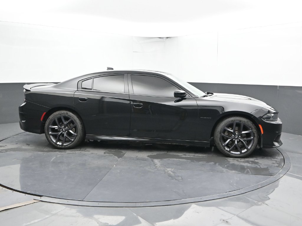 Used 2022 Dodge Charger R/T w/ Plus Group RWD image 4