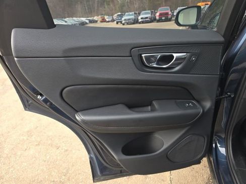 Certified 2025 Volvo XC60 B5 Plus image 21