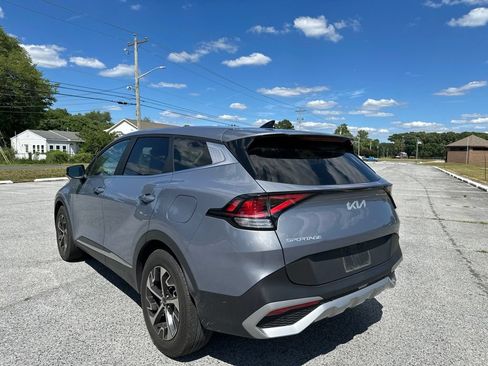 Used 2023 Kia Sportage EX FWD image 7