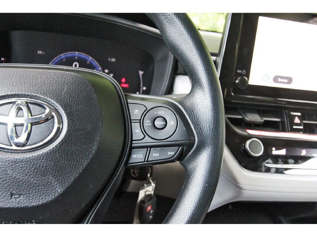 Used 2026 Toyota Corolla Cross L FWD image 17