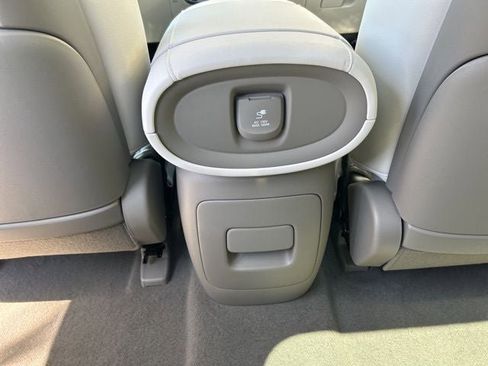 New 2026 Hyundai Palisade Limited FWD image 24